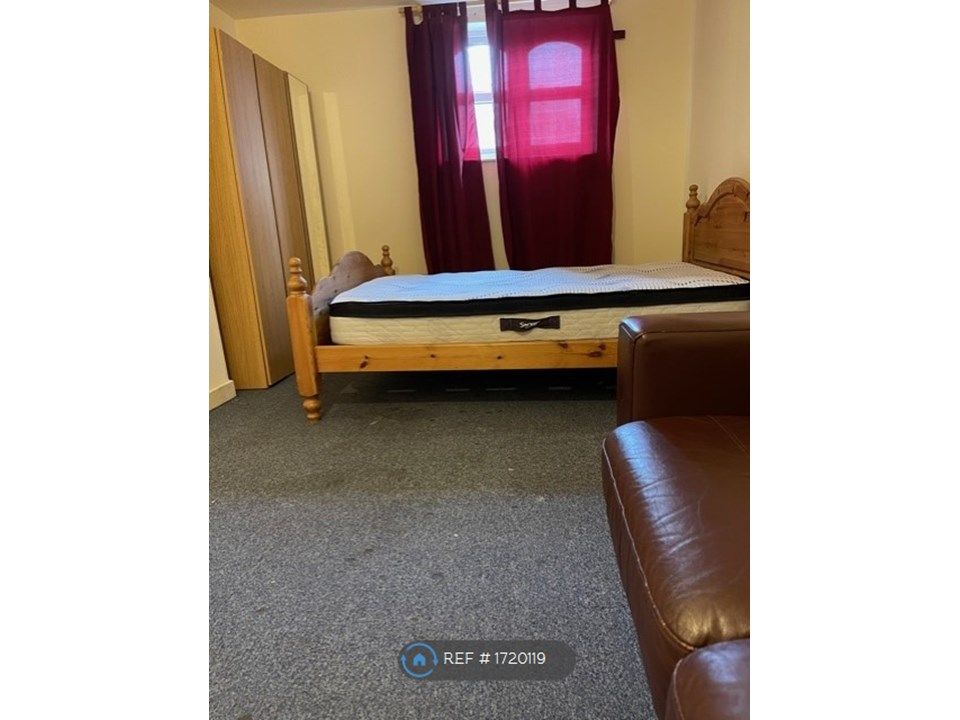 Room to rent in Humberstone Gate, Leicester LE1 Zoopla