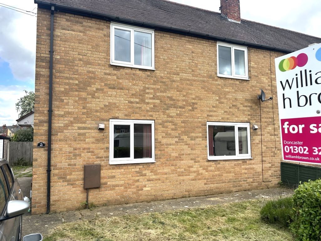 3 bed semidetached house for sale in Lauder Road, Bentley, Doncaster