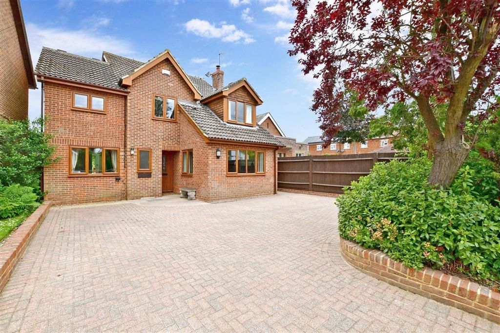 5 bed detached house for sale in Furnace Lane, Horsmonden, Tonbridge
