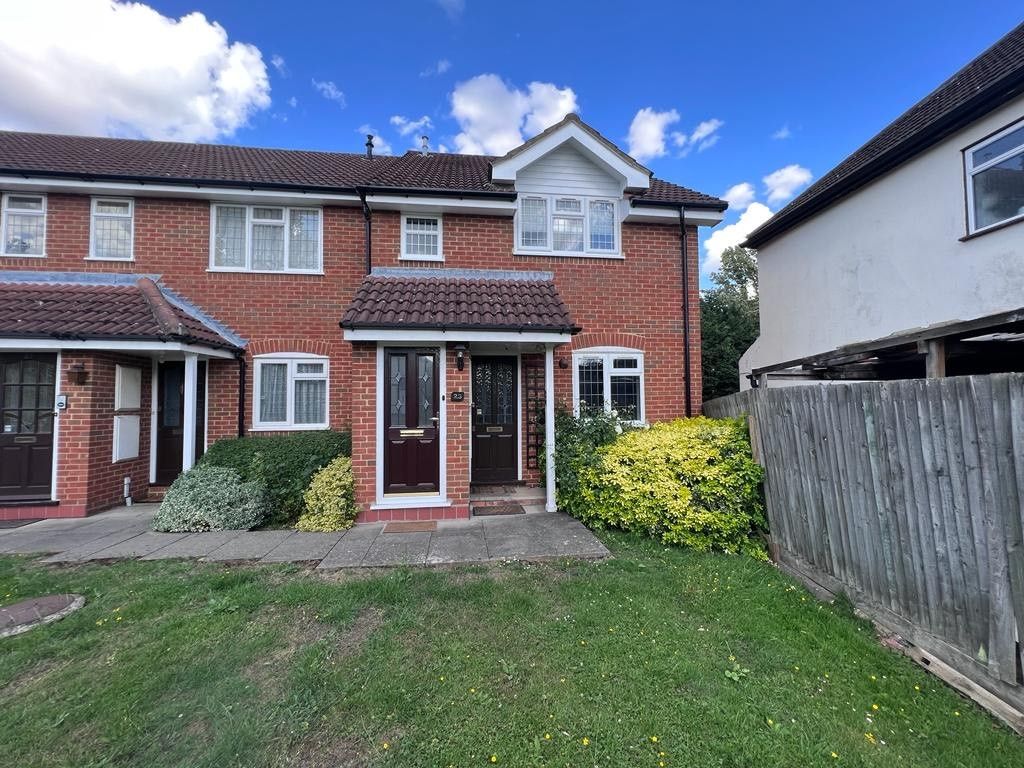 1 bed flat to rent in Whisperwood Close, Harrow Weald, Harrow HA3, £