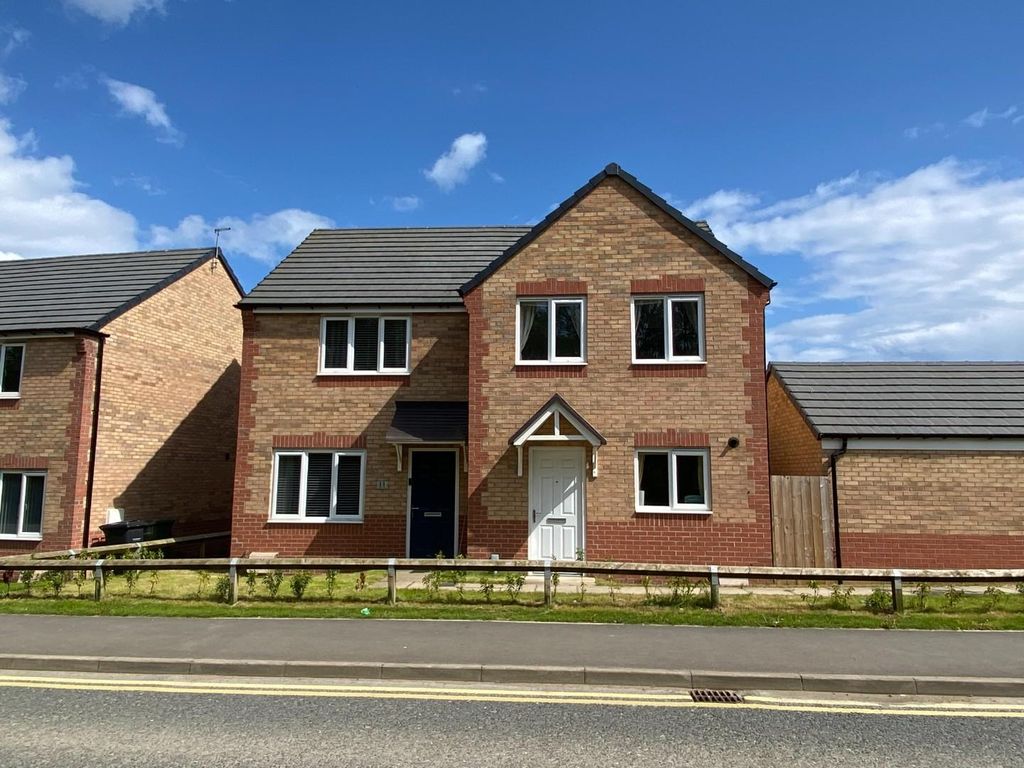 3 bed semidetached house for sale in Condor Court, Windmill Park