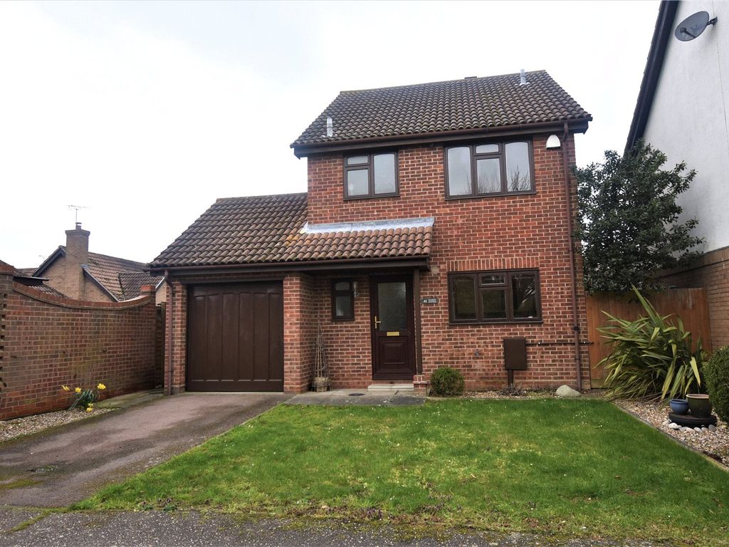 3 bed detached house for sale in Hankin Avenue, Dovercourt, Harwich