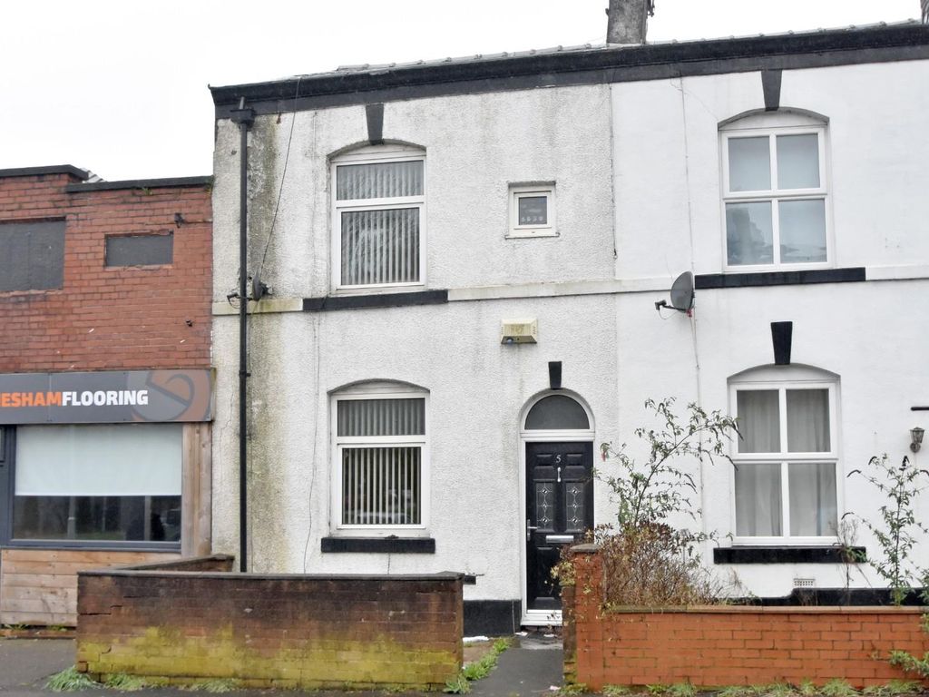 3 bed terraced house for sale in Haslam Street, Chesham, Bury Three