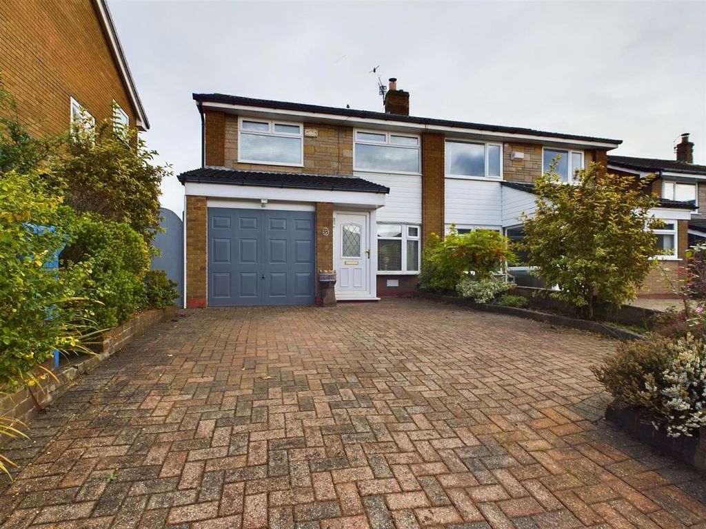 3 bed semidetached house for sale in Charlton Avenue, Hyde SK14, £