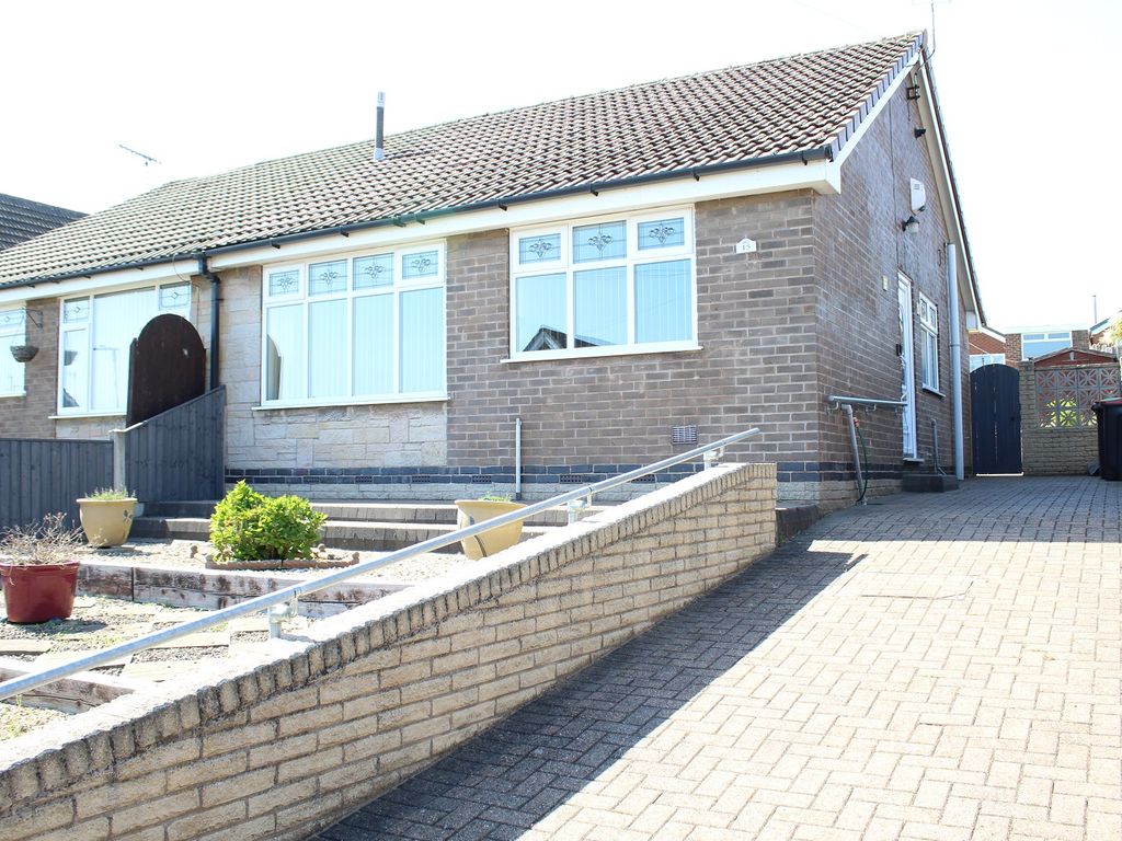 2 bed semidetached bungalow for sale in Rowan Drive, Selston