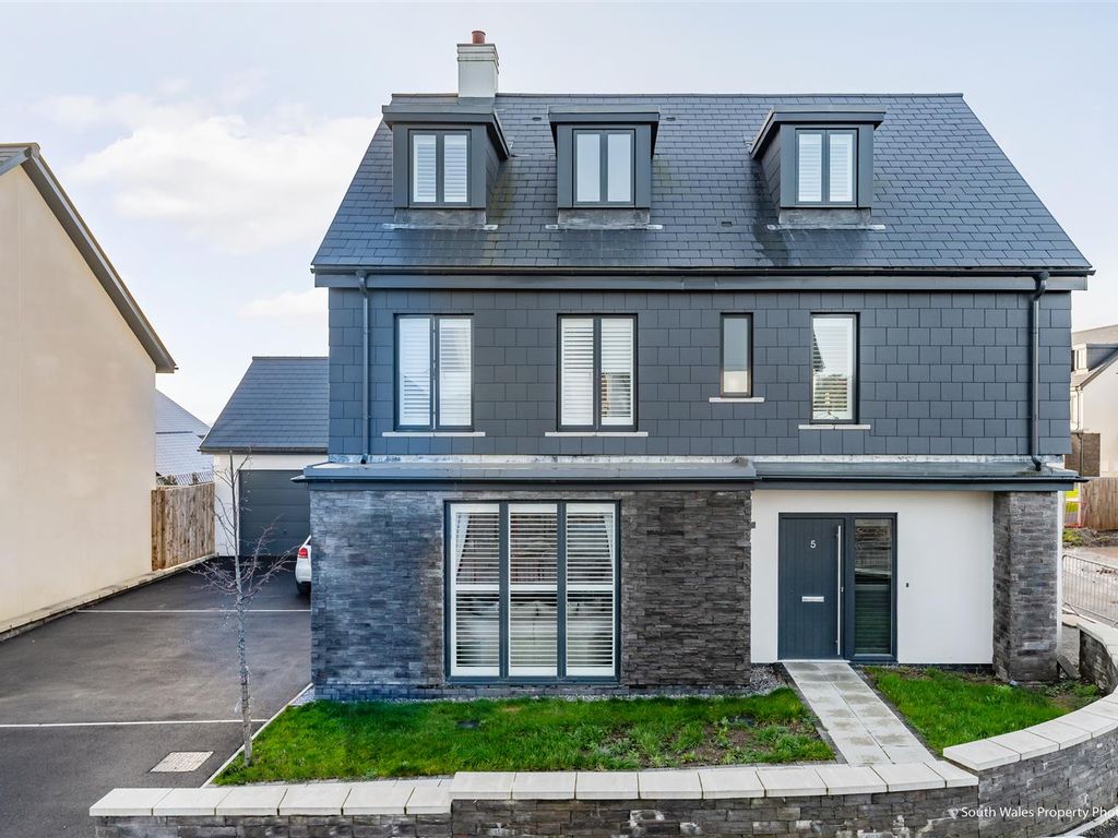 5 bed detached house for sale in Cottrell Gardens, Bonvilston, Cardiff