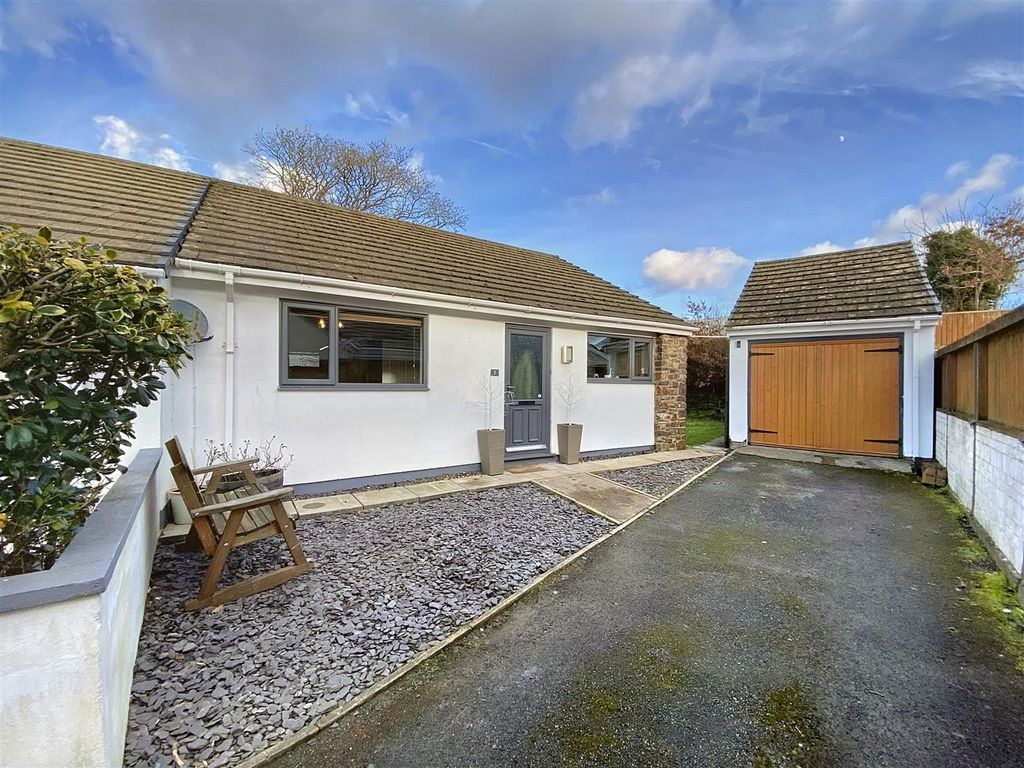2 bed semidetached bungalow for sale in Pentle Close, Pentlepoir