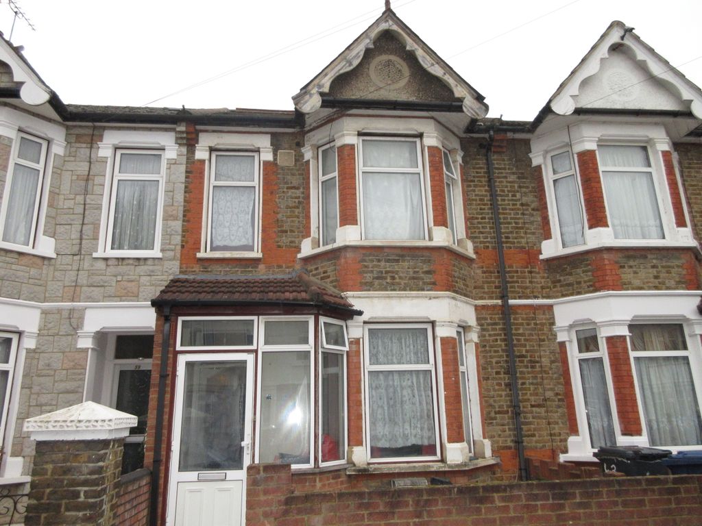 3 bed terraced house for sale in Woodlands Road, Southall, Middlesex