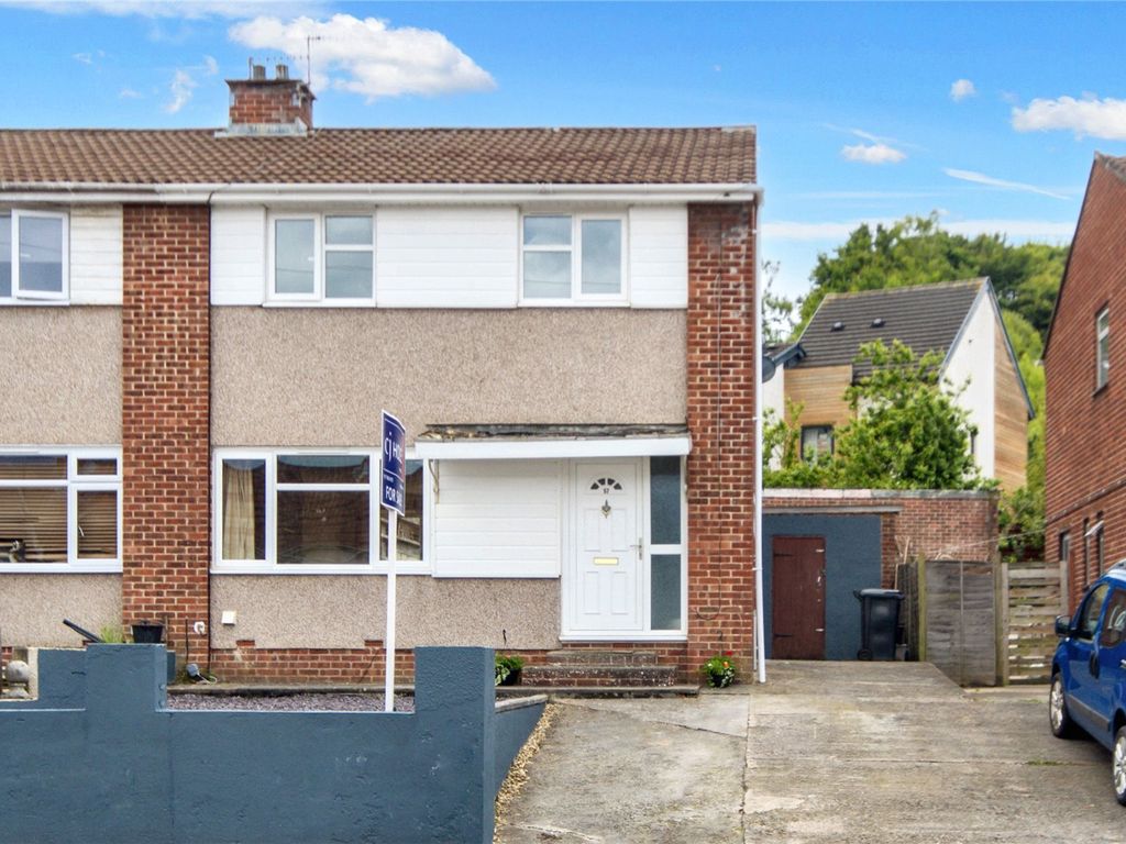 3 bed semidetached house for sale in Lynton Road, Bedminster, Bristol
