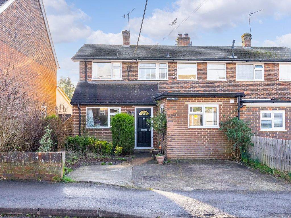 4 bed semidetached house for sale in Norfolk Road, Holmwood, Dorking