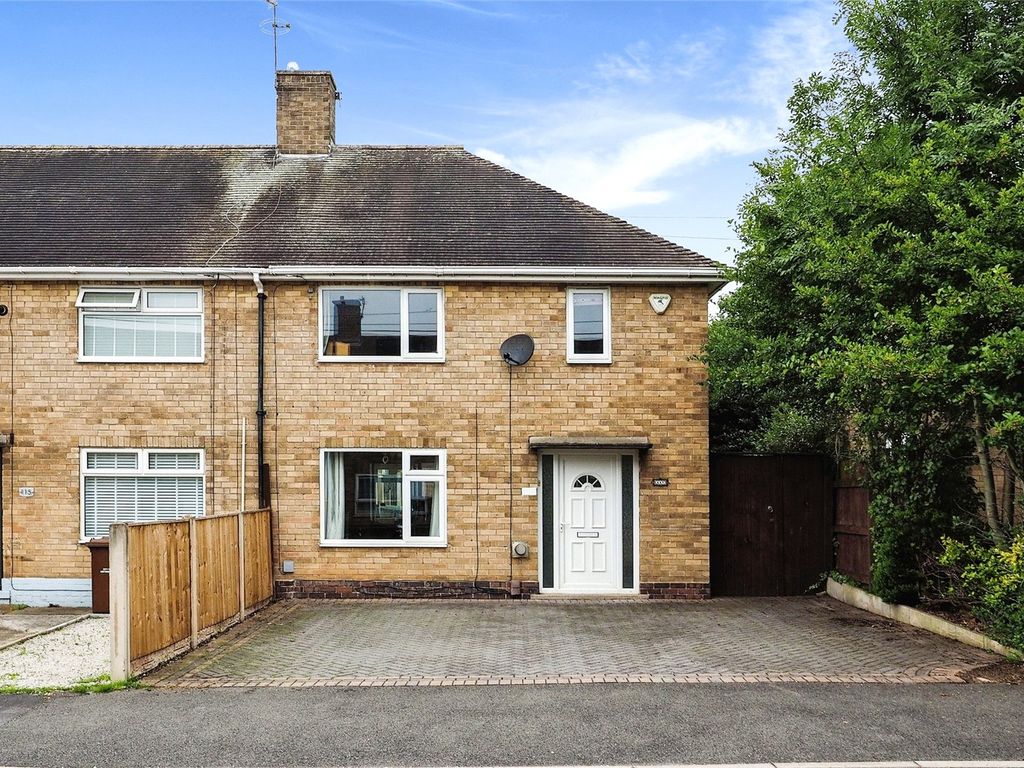 3 bed end terrace house for sale in Listowel Crescent, Clifton