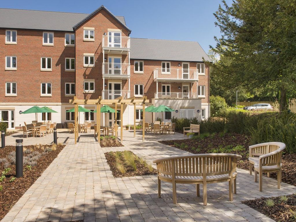 Shackleton Place, Devizes, Wilts SN10  