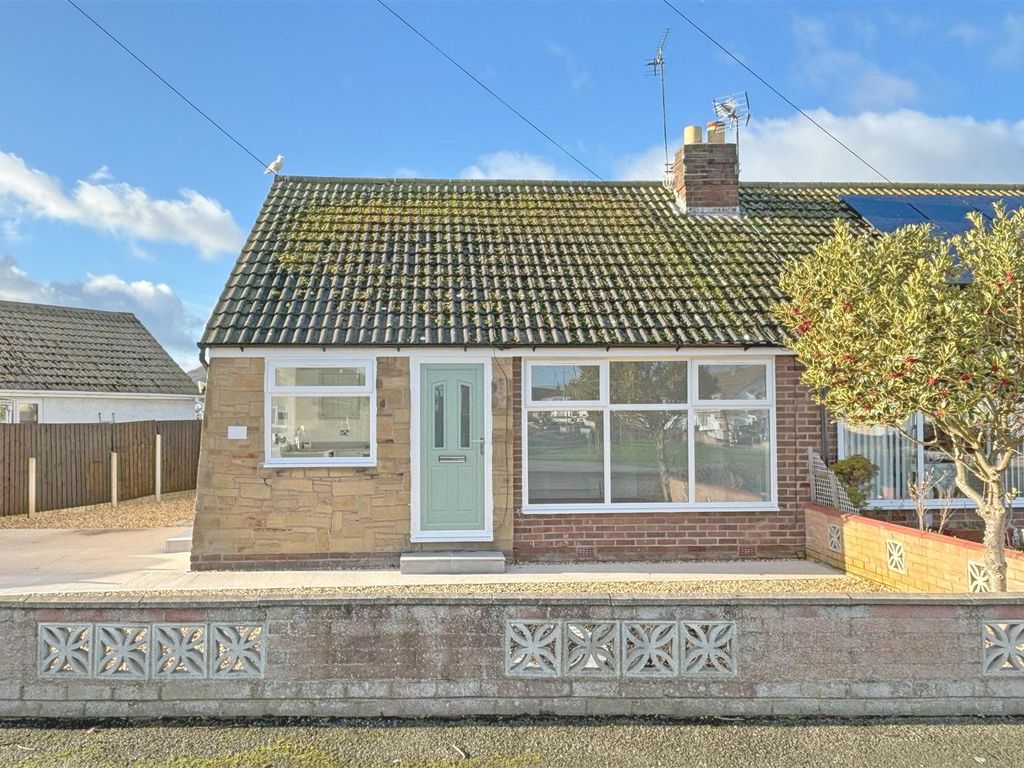 2 bed semidetached bungalow for sale in Lon Y Gors, Pensarn, Conwy
