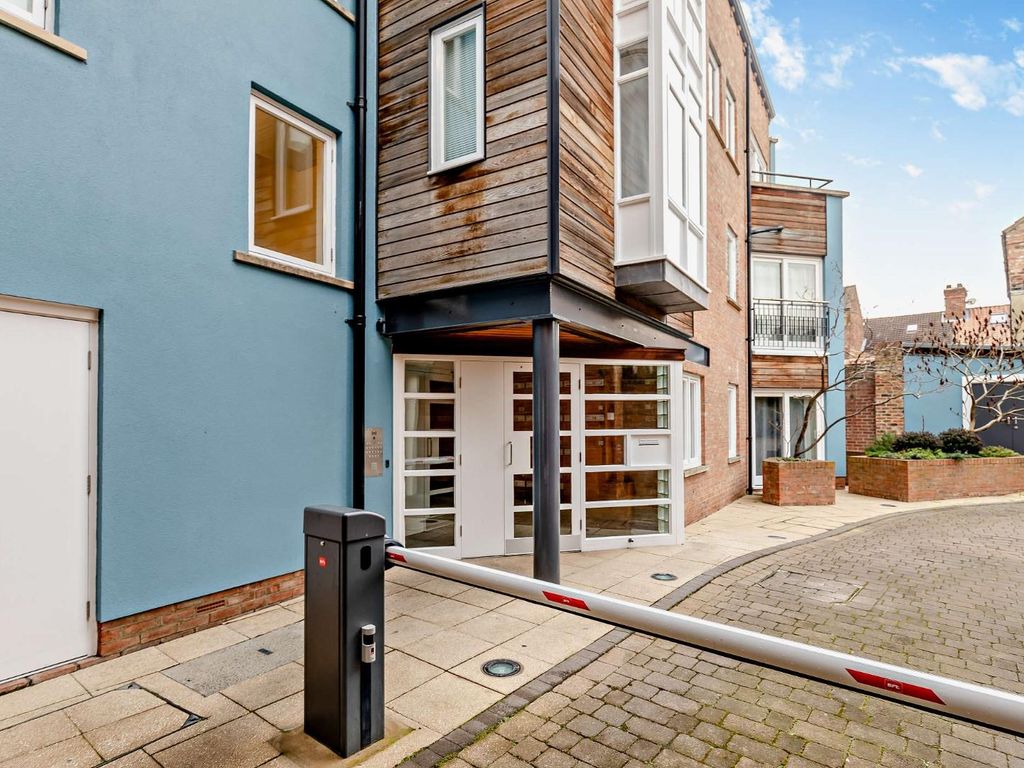 3 bed flat for sale in St. Denys Road, York YO1 Zoopla