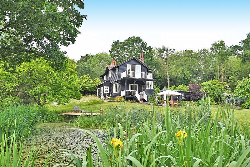 4 bed detached house for sale in Thurnham Lane, Bearsted, Maidstone