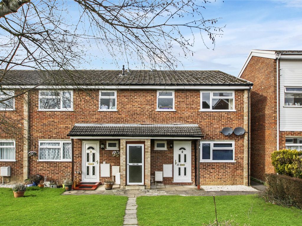 2 bed to rent in Coombe Hill Crescent, Thame, Oxfordshire