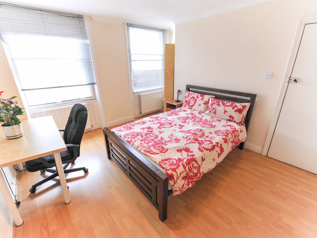 Studio to rent in Cromwell Road, London SW7 Zoopla