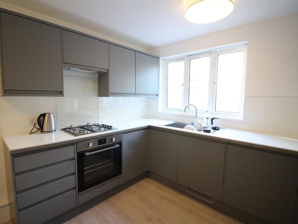 2 bed flat to rent in Boleyn Road, London N16 Zoopla