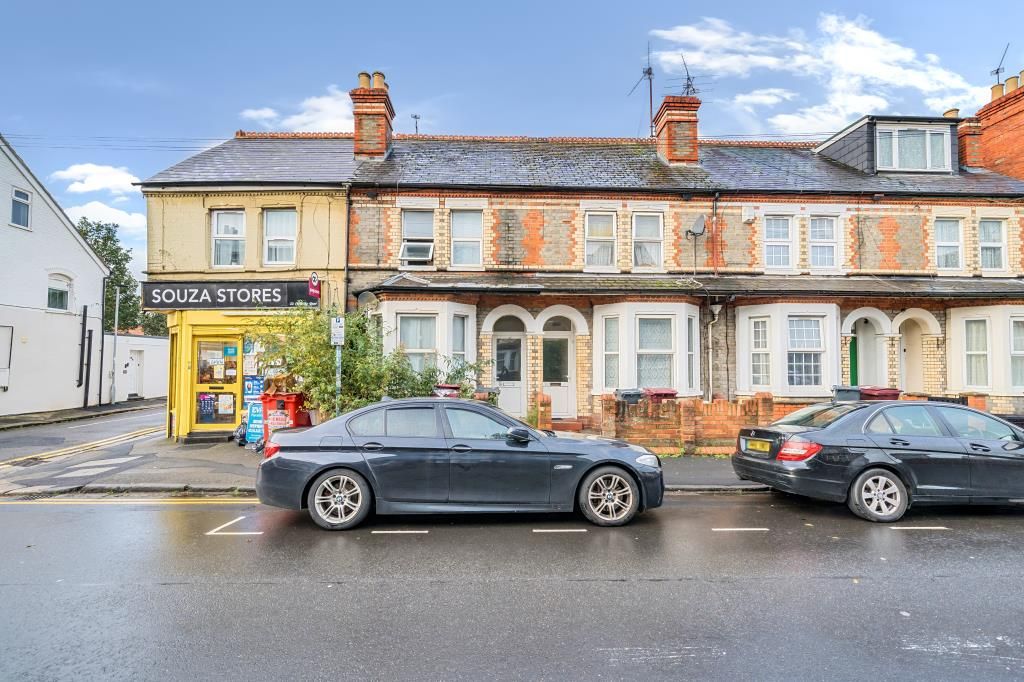 3 bed terraced house for sale in 25 Cholmeley Road, Reading RG1, £