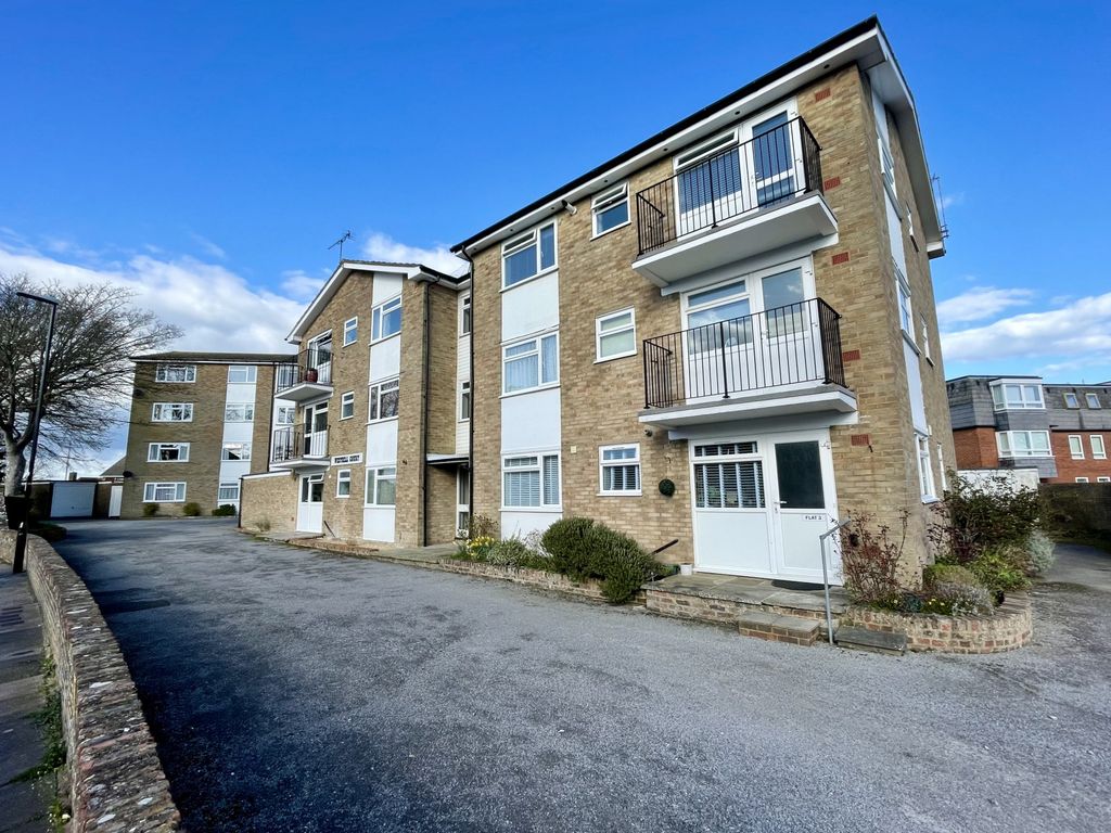 2 bed flat for sale in Ratton Road, Eastbourne, East Sussex BN21 Zoopla