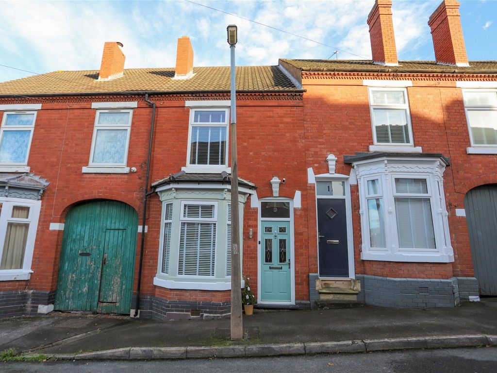 3 bed terraced house for sale in Talbot Street, Halesowen B63, £200,000