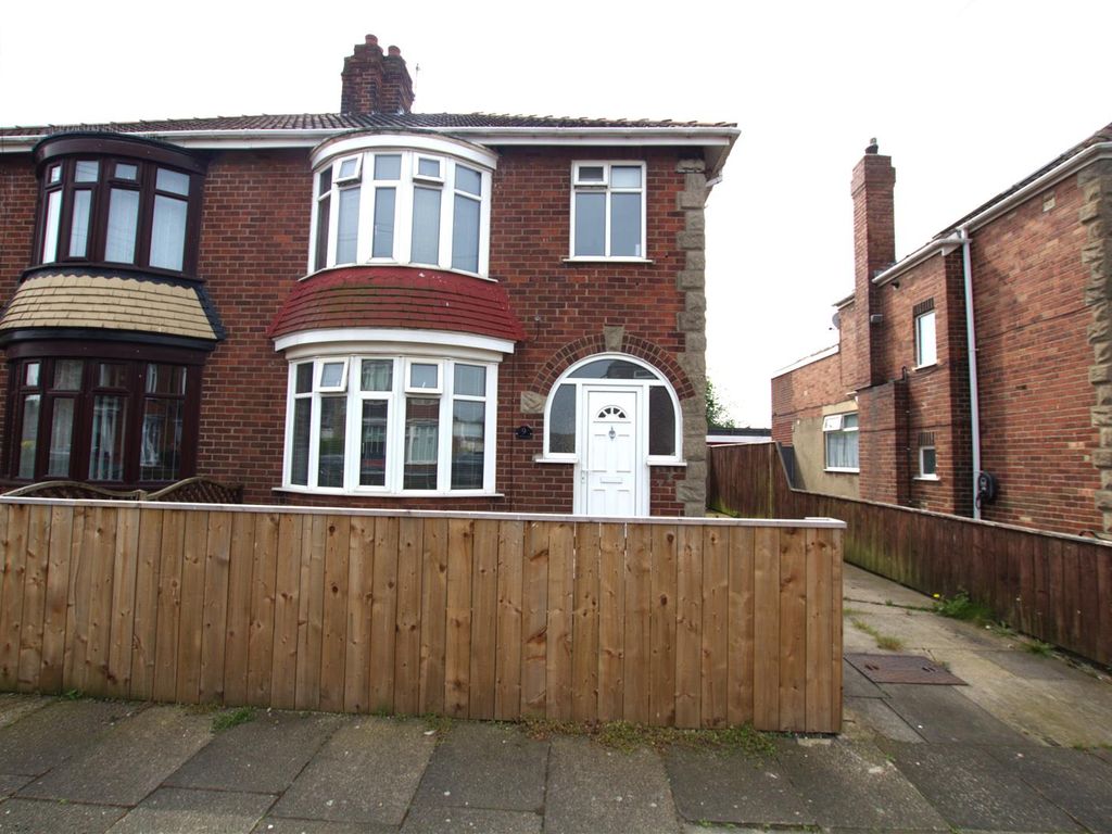 3 bed semidetached house for sale in Weston Crescent, Norton, Stockton