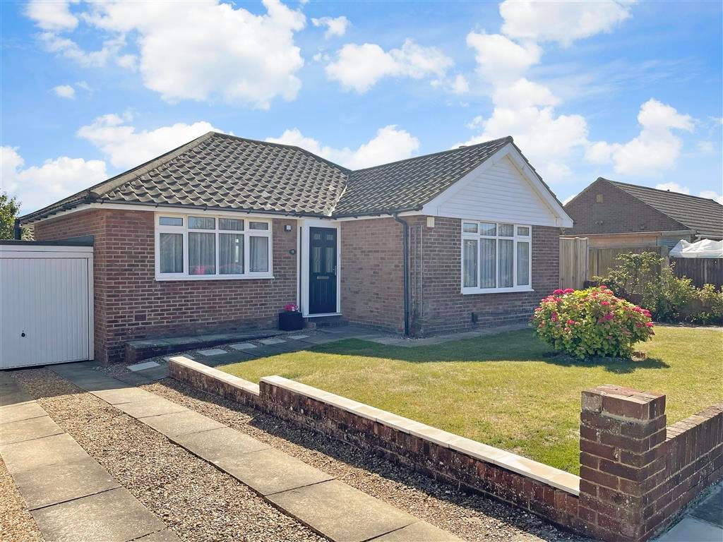 2 bed detached bungalow for sale in Downland Close, Woodingdean, Brighton, East Sussex BN2, £