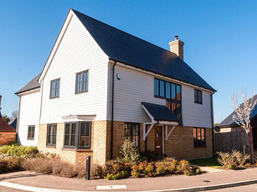 4 bed detached house for sale in Bakers Field, Cliffsend, Ramsgate CT12