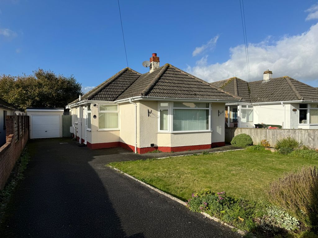 2 bed bungalow for sale in Templers Way, Kingsteignton, Newton Abbot