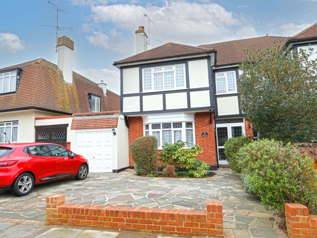 4 bed semidetached house for sale in Woodside, LeighOnSea, Essex SS9