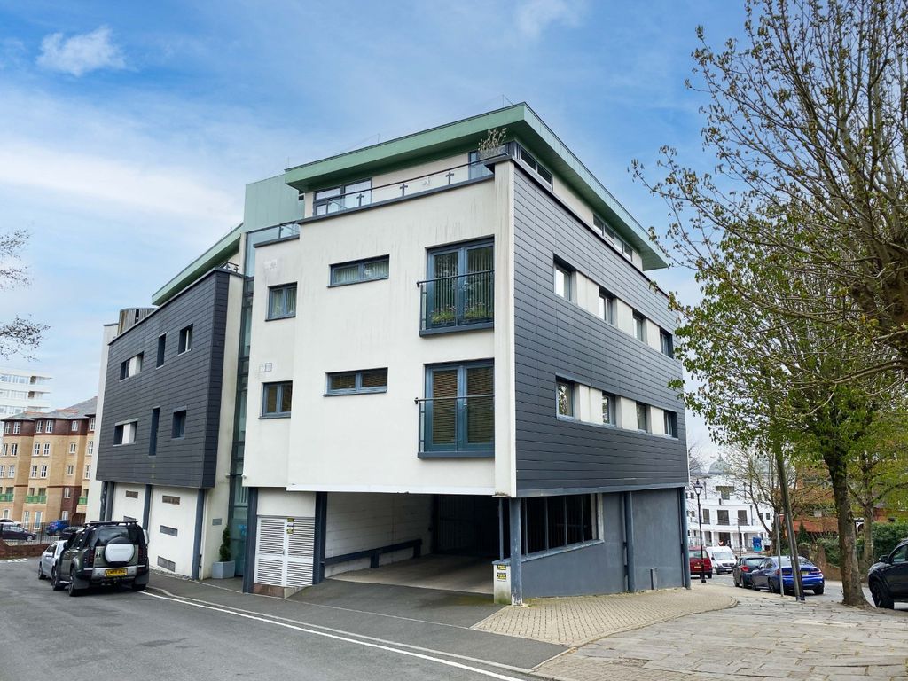 Balmoral Quays, Penarth, South Glamorgan CF64