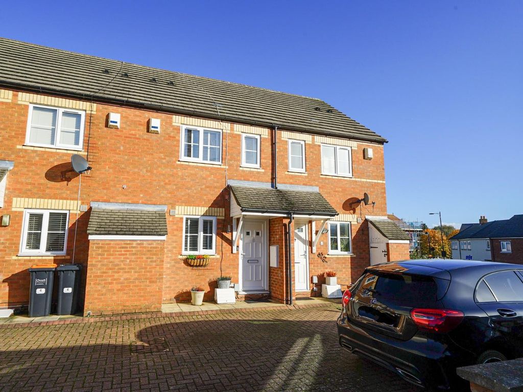 2 bed terraced house for sale in New Road, Linslade, Leighton Buzzard