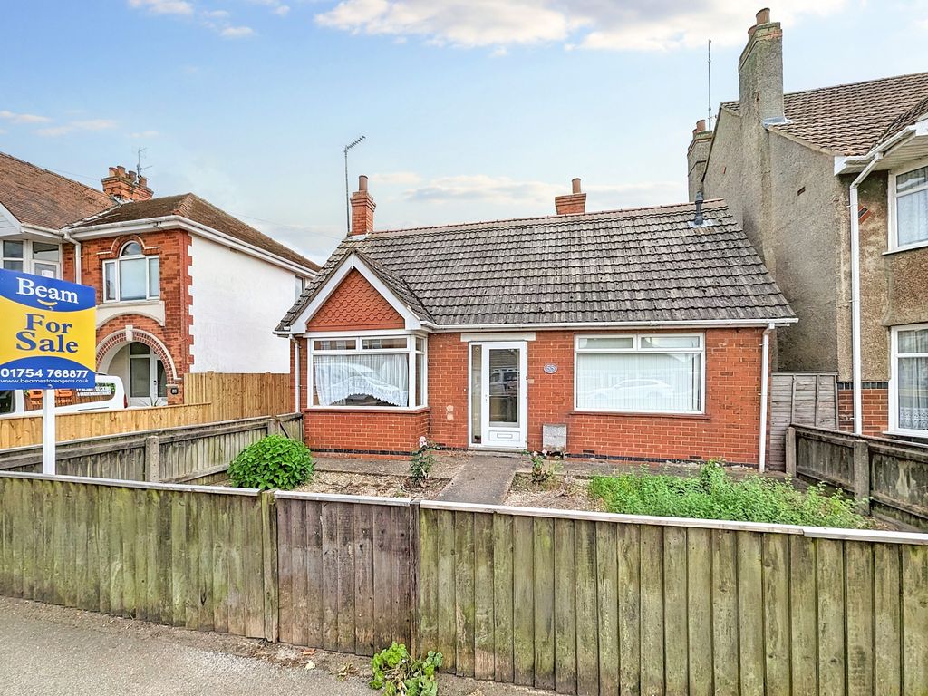 2 bed bungalow for sale in Wainfleet Road, Skegness PE25, £195,000 Zoopla