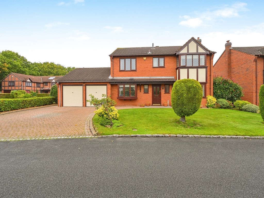 4 bed detached house for sale in Lytham, Tamworth B77, £525,000 Zoopla