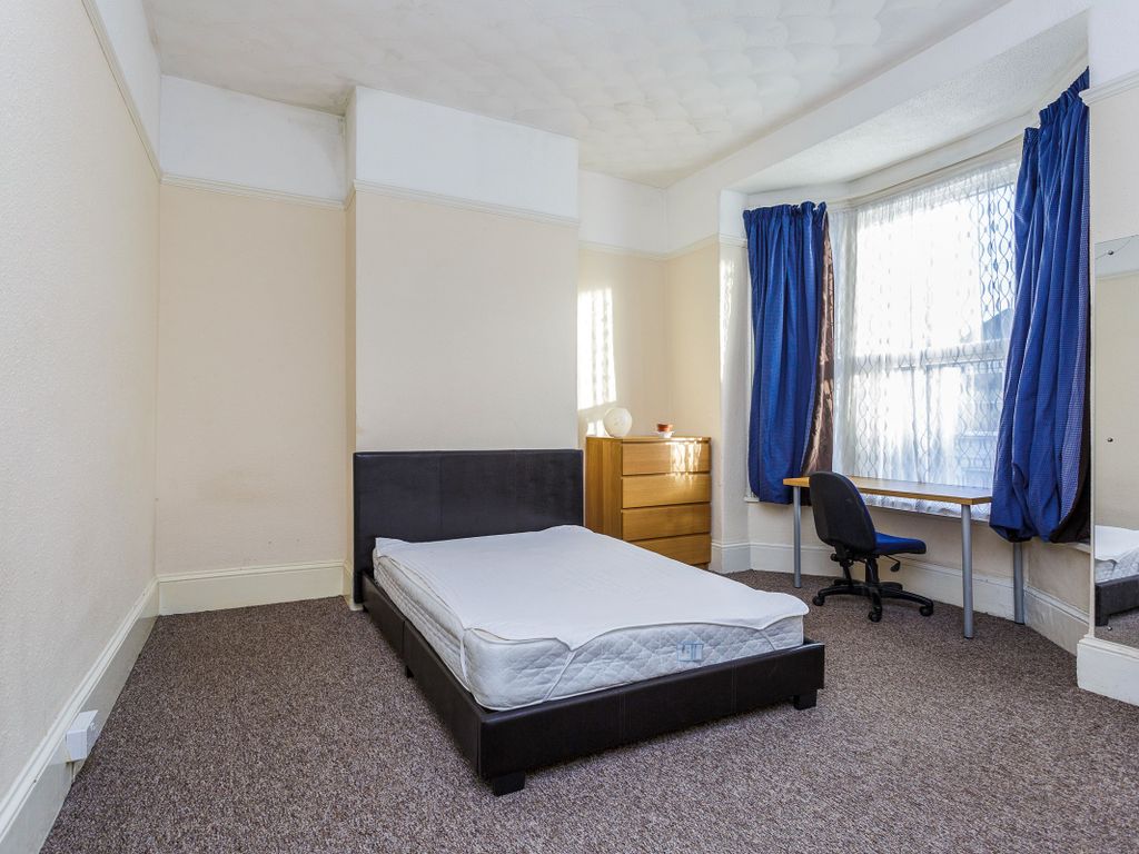 5 bed terraced house to rent in Lawrence Road, Southsea PO5 Zoopla