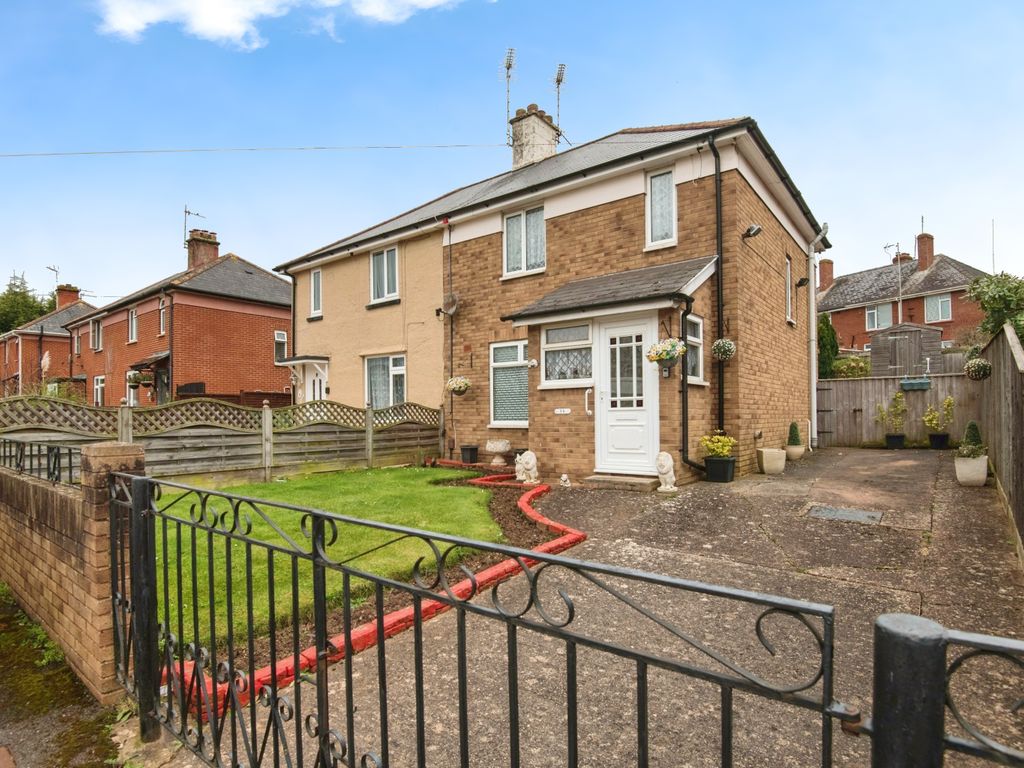 3 bed semidetached house for sale in Myrtle Road, Exeter, Devon EX4, £