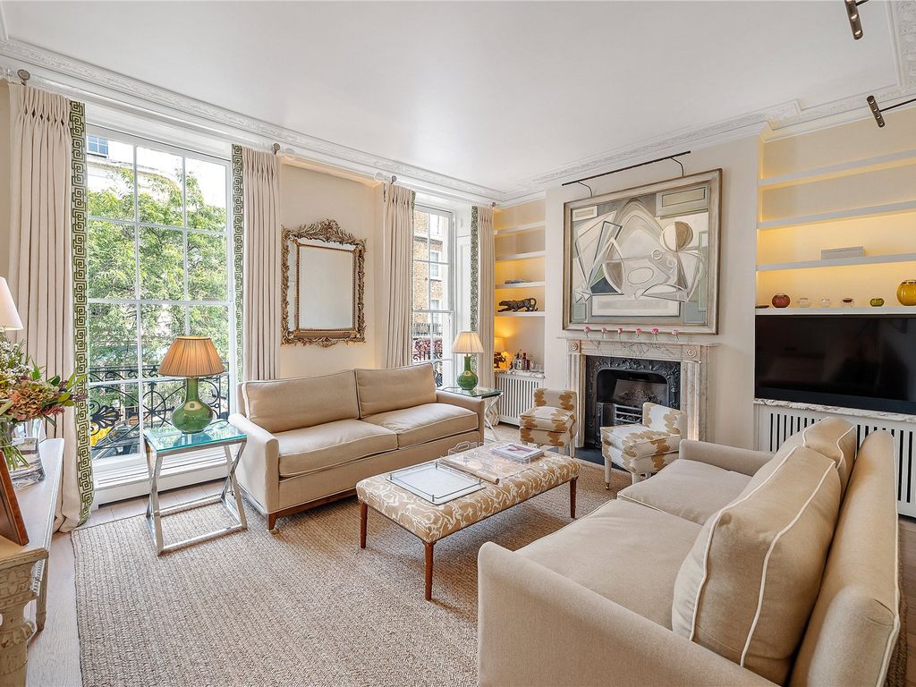 2 bed for sale in Elizabeth Street, London SW1W, £2,150,000