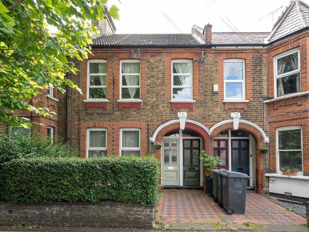 2 bed flat for sale in Blyth Road, London E17, £465,000 Zoopla