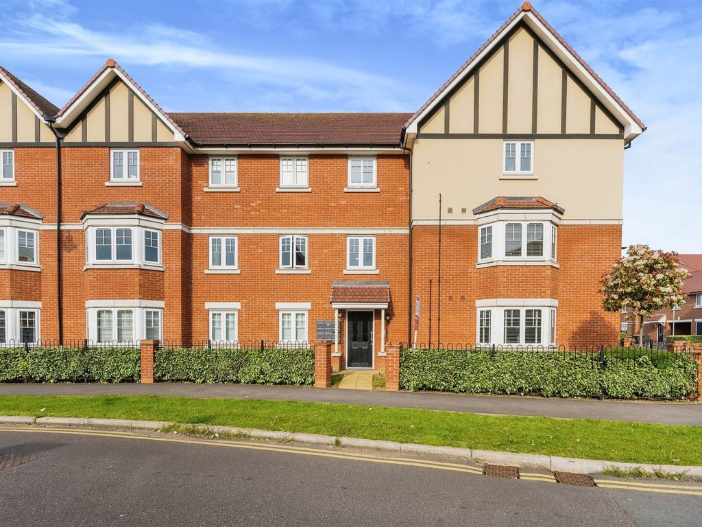 2 bed flat for sale in Martell Drive, Kempston, Bedford MK42 Zoopla