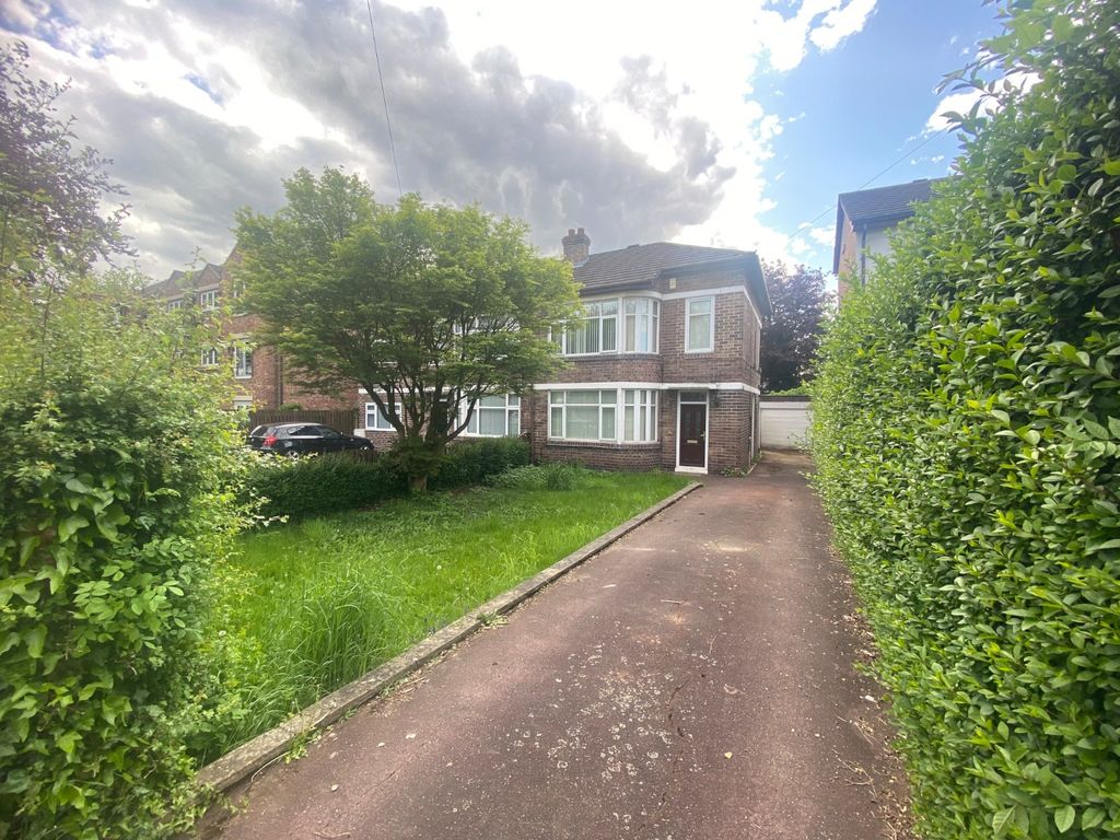 3 bed semidetached house for sale in Herringthorpe Valley Road