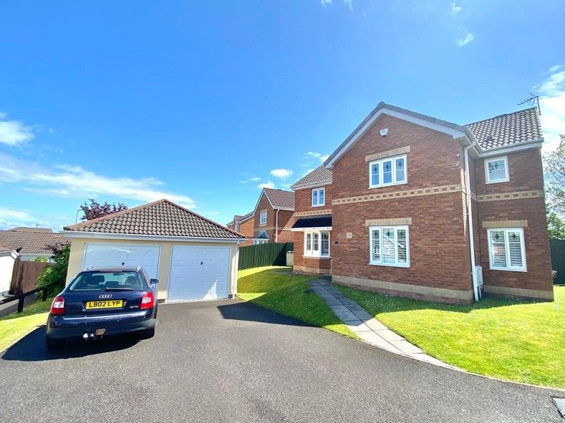 4 bed detached house for sale in Bryn Derlwyn, Broadlands, Bridgend