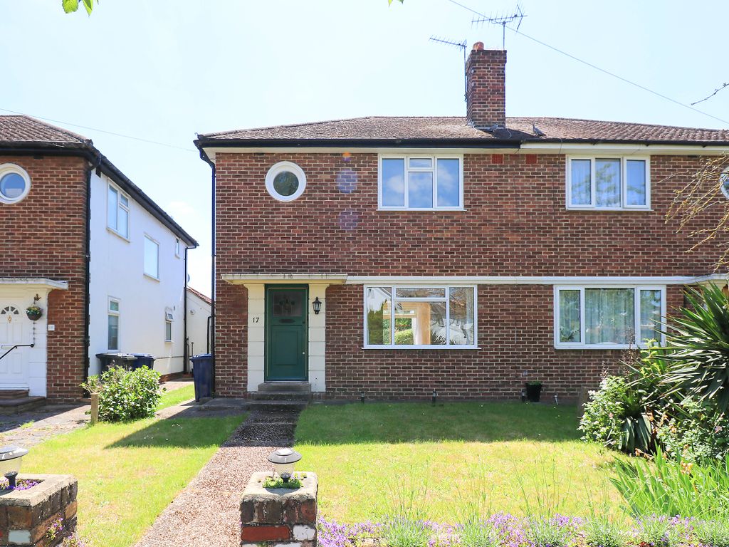 3 bed end terrace house to rent in Wolsey Close, Southall UB2 Zoopla