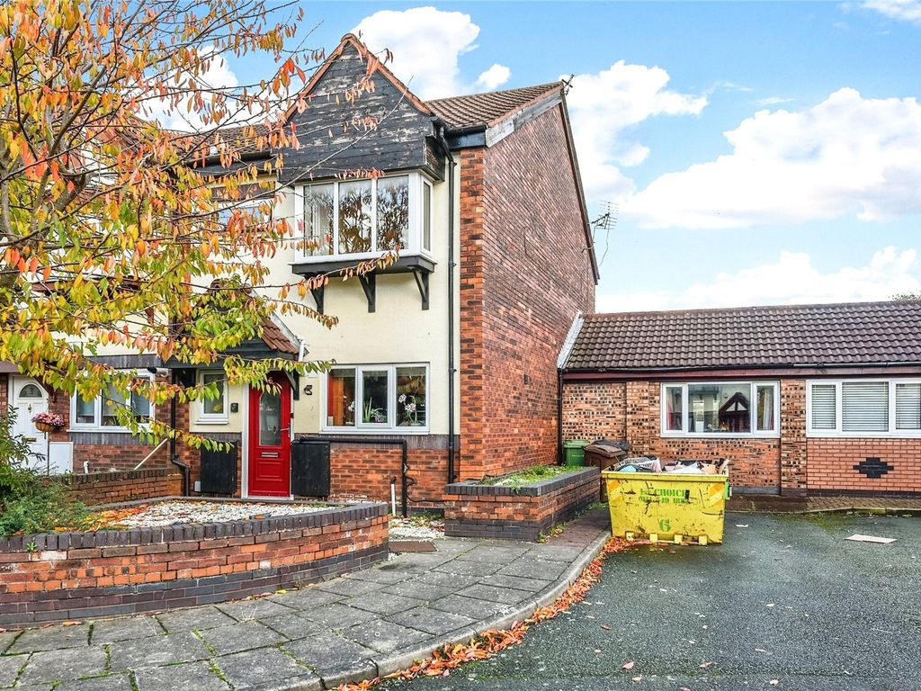 3 bed semidetached house for sale in Saffron Mews, Liverpool