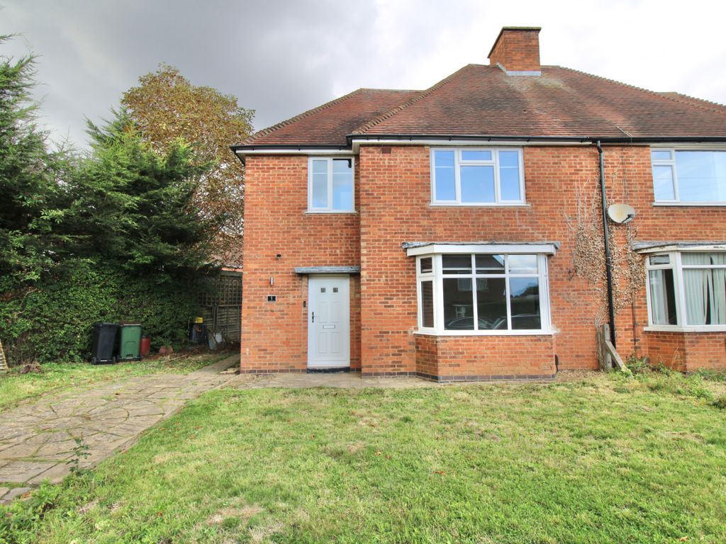 3 bed semidetached house for sale in Cartwright Drive, Oadby