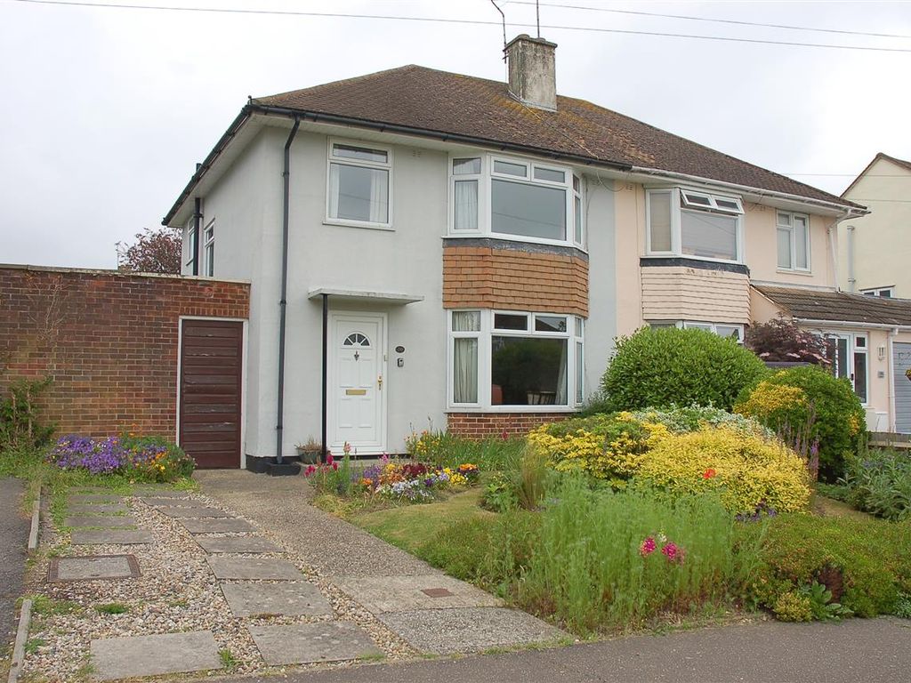 3 bed semidetached house for sale in Thames Avenue, Chelmsford CM1, £