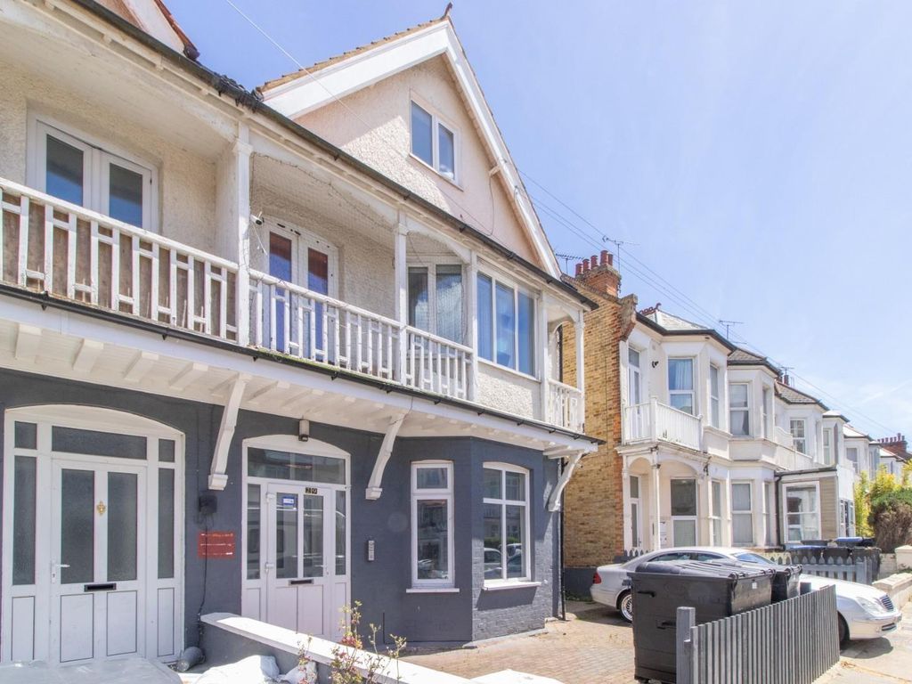 3 bed flat for sale in Surrey Road, Cliftonville, Margate CT9 Zoopla