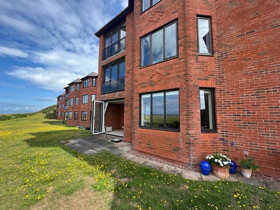 2 bed flat for sale in Park Drive, Blundellsands, Liverpool L23, £