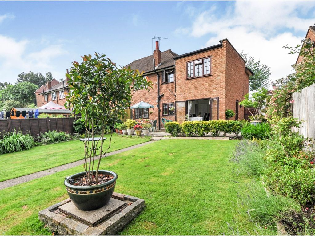 5 bed semidetached house for sale in Imperial Way, Chislehurst BR7, £