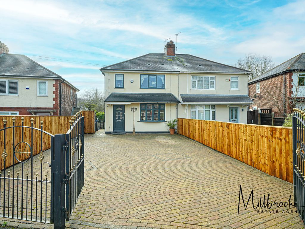 3 bed semidetached house for sale in Ash Grove, Worsley, Manchester