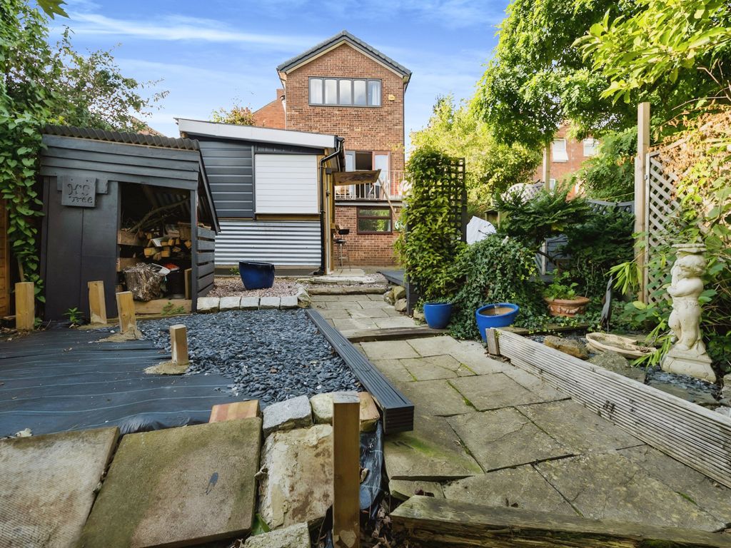 4 bed detached house for sale in Stanhope Road, Northampton NN2, £